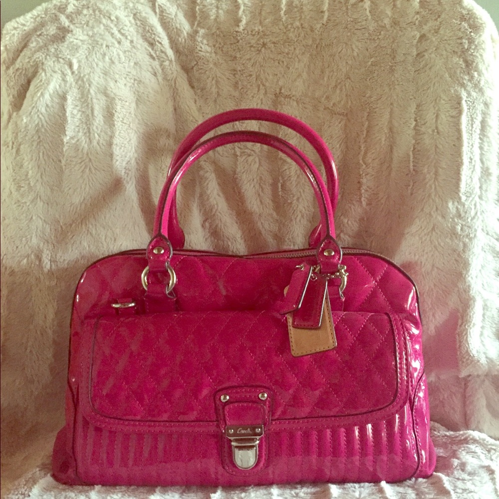🎀 Authentic Coach Satchel. 💕💞